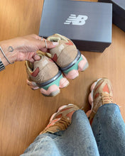Carregar imagem no visualizador da galeria, Tênis New Balance 9060 Sea Salt Colorway Couro Legítimo