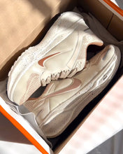 Carregar imagem no visualizador da galeria, Tênis Nike Air Zoom Pegasus 41 Creme Rose