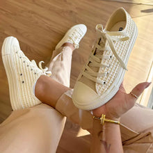 Carregar imagem no visualizador da galeria, Tênis A.Star Areia Renda Premium
