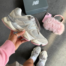 Carregar imagem no visualizador da galeria, Tênis New Balance 9060 Danone Couro Legítimo
