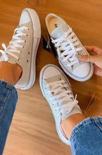 Carregar imagem no visualizador da galeria, Tênis A. Cinza Liais
