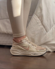 Carregar imagem no visualizador da galeria, Tênis Nike Air Zoom Pegasus 41 Creme Rose

